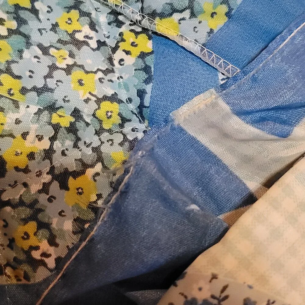 Vintage 70s Set Of 2 Standard Pillow Shams Retro Mod Flowers 24x18 JC Penney